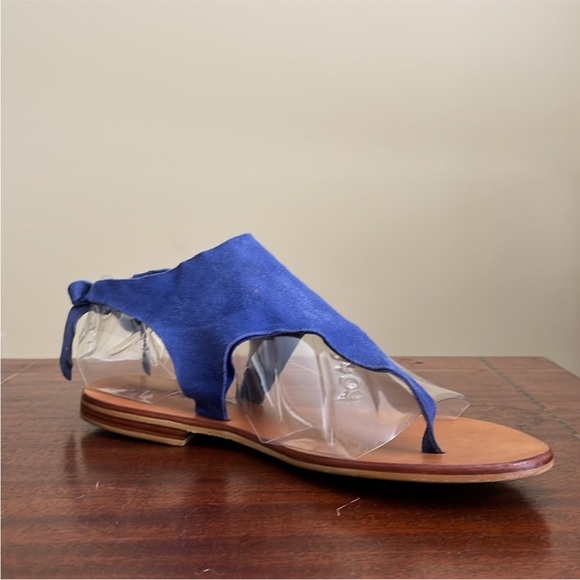 Cocobelle - Blue Suede Thong Sandals - Size 9 - Picture 2 of 4
